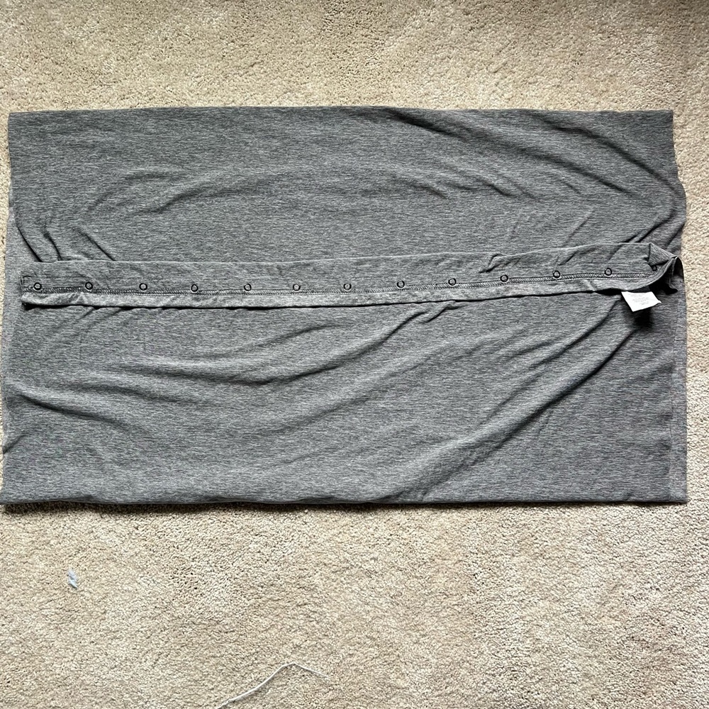 Nuroo nursing scarf -gray